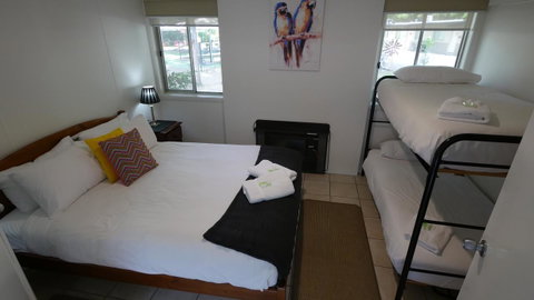 Adina Lodge Holiday Apartments - Accommodation Directory 21