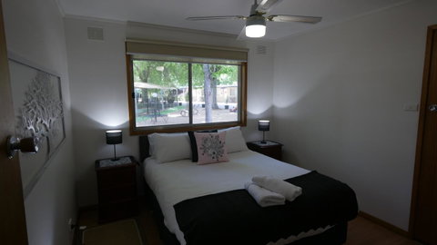 Adina Lodge Holiday Apartments - Accommodation Directory 28