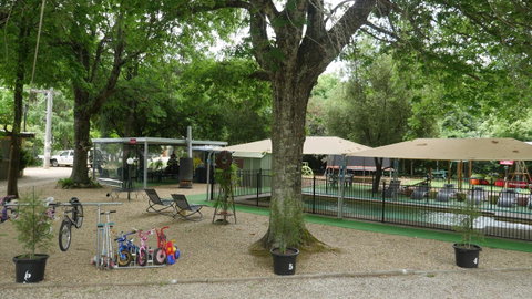 Adina Lodge Holiday Apartments - Accommodation Directory 18