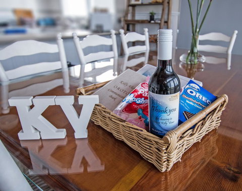 Stunning Waterfront Only 10 Minutes To Phillip Island - FREE EV UNIT 7kW For Electric Cars - Pet Friendly, Fireplace FREE WIFI Wine & Chocolates - Accommodation Directory 3