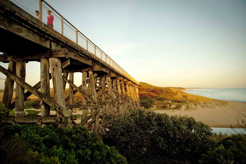 Stunning Waterfront Only 10 Minutes To Phillip Island - FREE EV UNIT 7kW For Electric Cars - Pet Friendly, Fireplace FREE WIFI Wine & Chocolates - Accommodation Directory 20