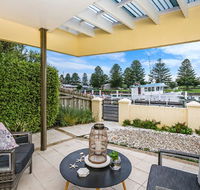 The Waterfront Apartment - Accommodation Directory