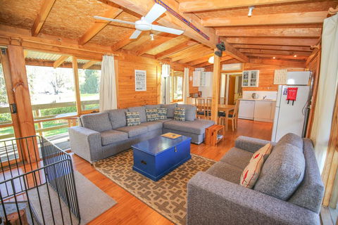 The Cabin - Accommodation Directory 0