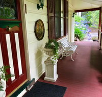 The Chalet Guesthouse And Studio - Accommodation Directory