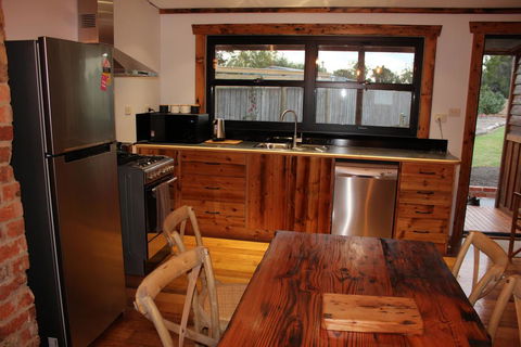 The Cottage - Accommodation Directory 1