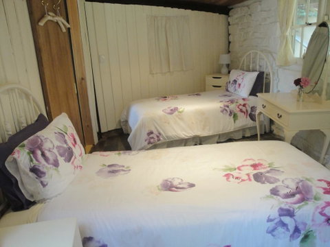 The Cottage - Accommodation Directory 3