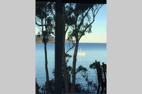 The Cove... On The Rocks At Port Arthur - Accommodation Directory 2