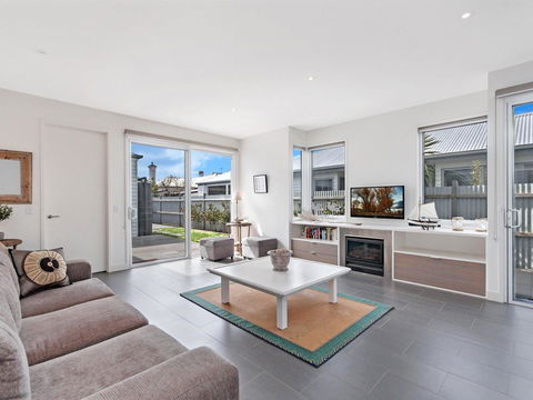 The Craic - Accommodation Directory 3