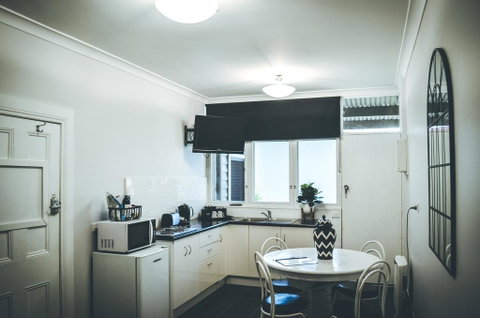 The Deck Quarters - Accommodation Directory 1