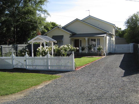 The Don Healesville - Accommodation Directory 0