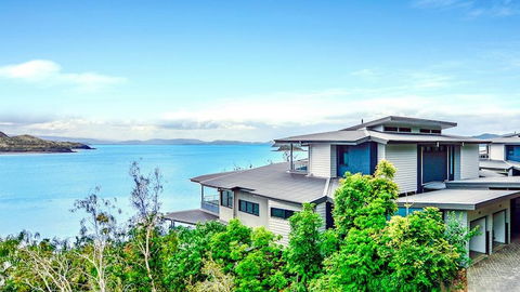 The Edge 5 - Hamilton Island - Accommodation Directory 0