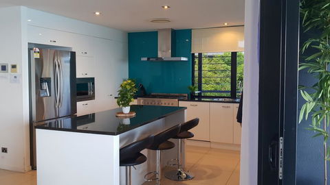 The Edge 5 - Hamilton Island - Accommodation Directory 2