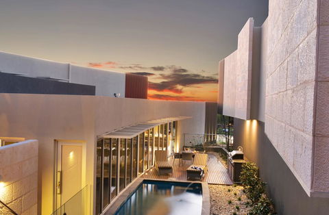 The Frames - Accommodation Directory 0