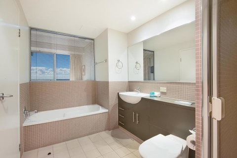 The Grand Apartments - Accommodation Directory 3