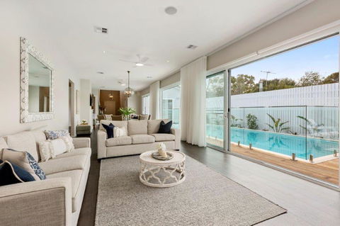 The Hampton's In Blairgowrie - Accommodation Directory 0