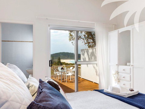 The Headland House - Accommodation Directory 1