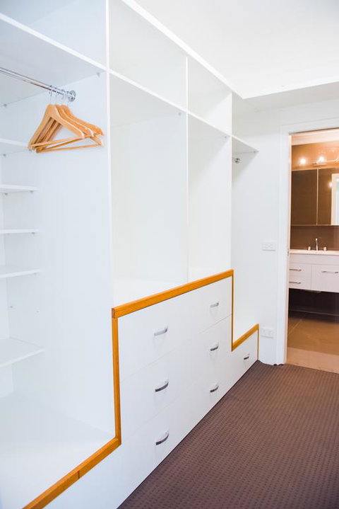 The Hicks - Accommodation Directory 3