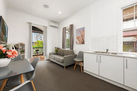 The Hub - Brisbane - Accommodation Directory 0