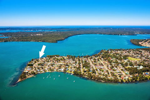 The Lake Escape - Accommodation Directory 3
