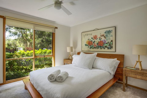 The Leisure House - Accommodation Directory 1