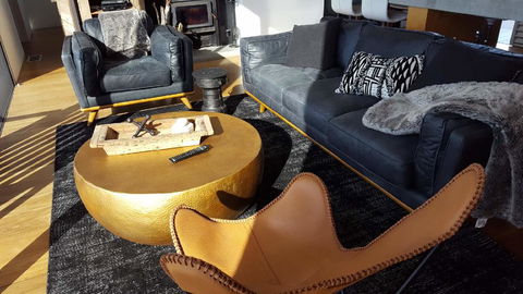 The Longhouse - Suite 2 - Accommodation Directory 2