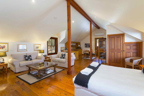 The Mews Studio - Accommodation Directory 1