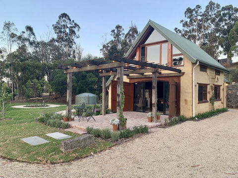 The Muddy - Accommodation Directory 0