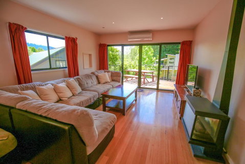 The Nisse House - Accommodation Directory 3
