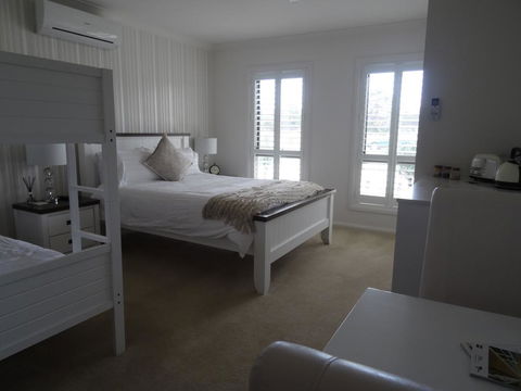 The Oxley Estate B&B - Accommodation Directory 0