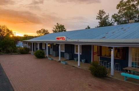 The Platypus Accommodation & Cafe - Accommodation Directory 1
