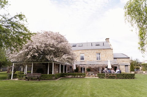 The Red Feather Inn - Accommodation Directory 2
