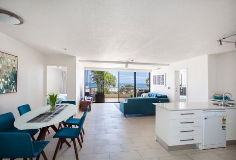 The Rocks Resort, Unit 1E - Accommodation Directory 3