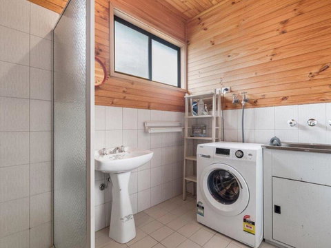 The Rosebud Beach Shack - Accommodation Directory 3