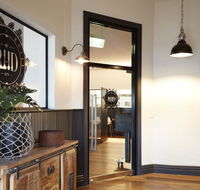 The Royal Hotel Drouin - Accommodation Directory
