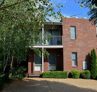 The Track - beautiful townhouse in Bright - Accommodation Directory