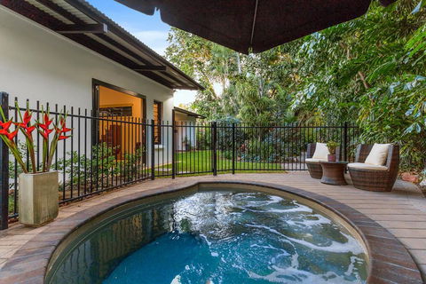 The Tropical Sanctuary - Accommodation Directory 0
