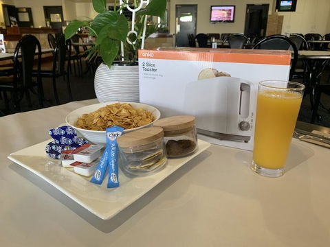 The Victoria Hotel - Accommodation Directory 1