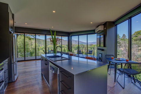 The View Bright - Accommodation Directory 0