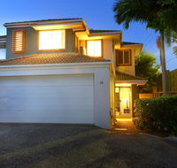 Theme Park HolidayTownhouse - Accommodation Directory