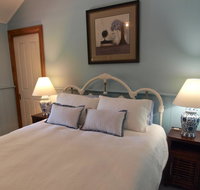 Tiffany's Country Cottages - Accommodation Directory