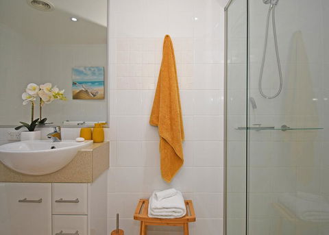 Tingeera Luxury Beachfront Apartments - Accommodation Directory 2
