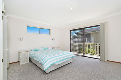 Toowoon Bay Townhouse, Unit 6 - Accommodation Directory 3