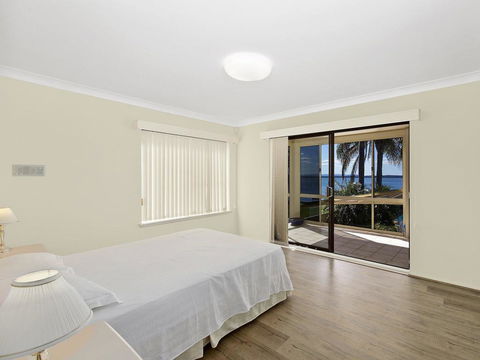 Toukley Waterfront House - Accommodation Directory 1