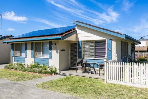 Torquay Retreats Aus- TwentyTwo Pride - Accommodation Directory 0