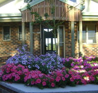 Tracks End Retreat - Accommodation Directory