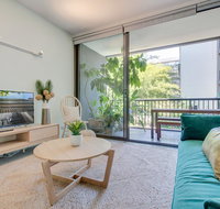 Tranquil contemporary hideaway in hippest area - Accommodation Directory
