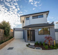 Trendy sweet home 4BedsBlackburn South - Accommodation Directory