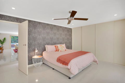 Tropical Oasis - Accommodation Directory 3