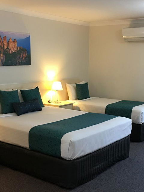 Tuckerbox Motor Inn - Accommodation Directory 1