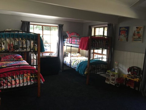 Tudor House - Large Family Home - Accommodation Directory 1